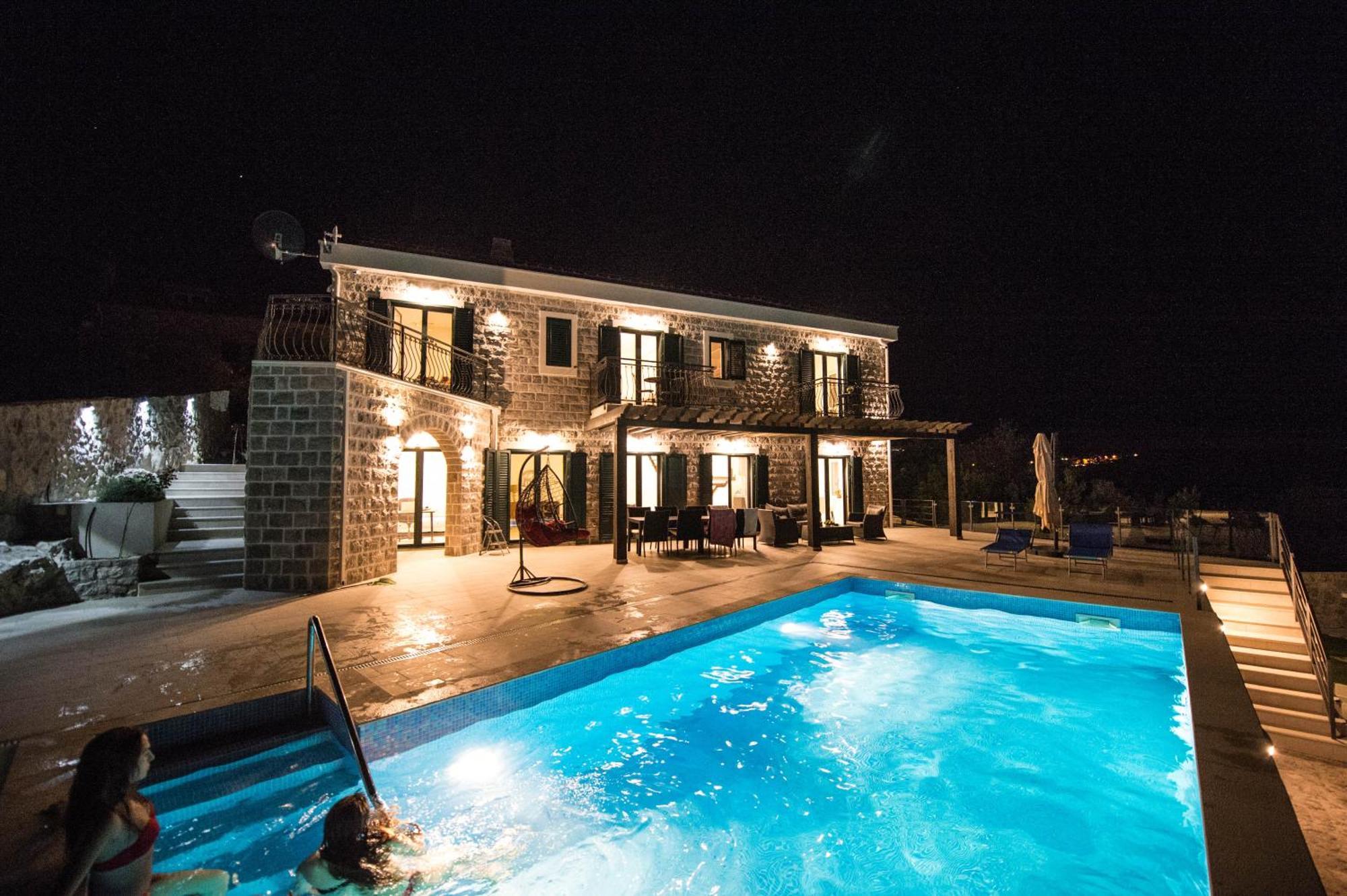 Villa Vista Azzurra Tivat Exterior photo