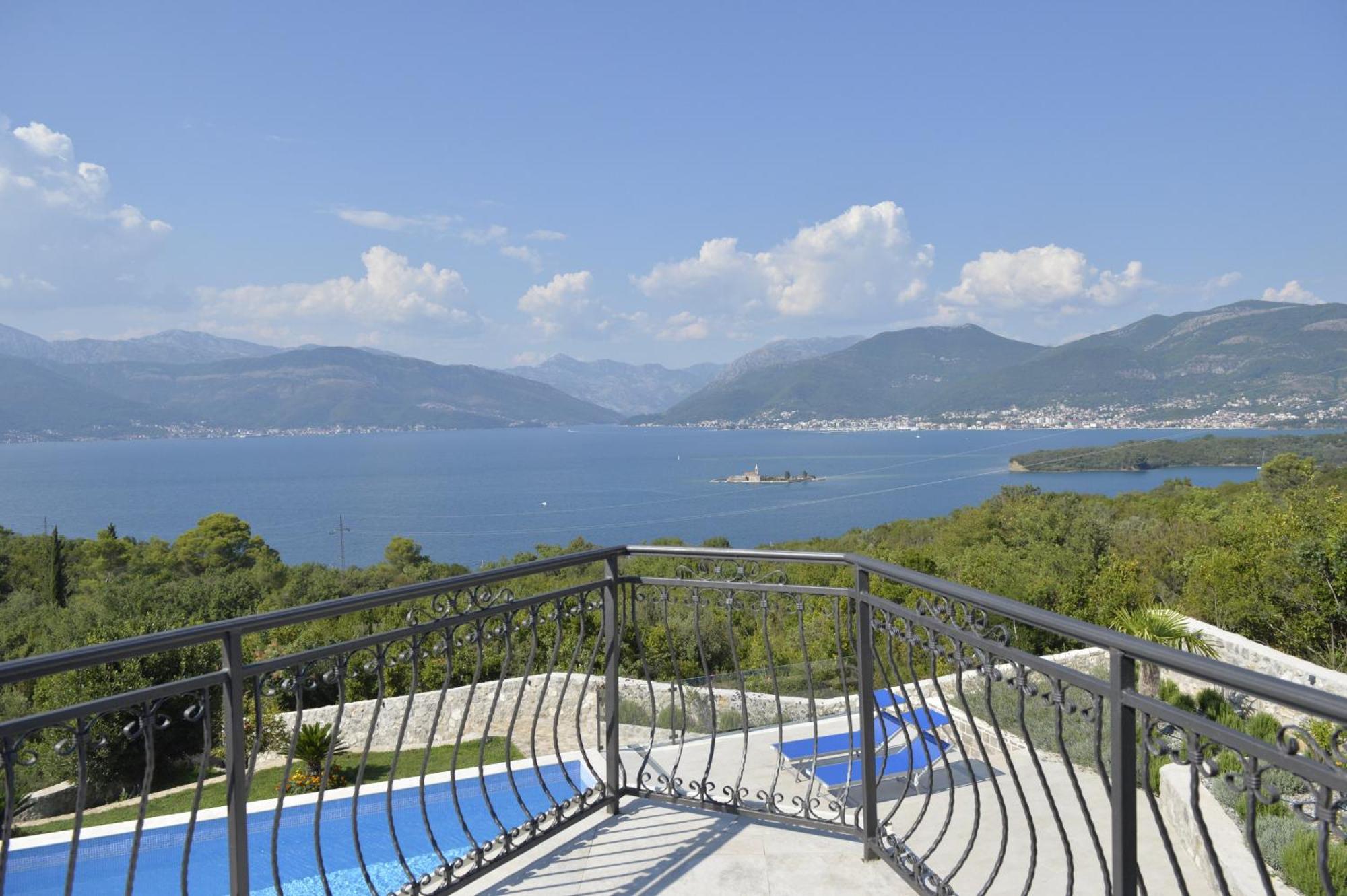 Villa Vista Azzurra Tivat Exterior photo