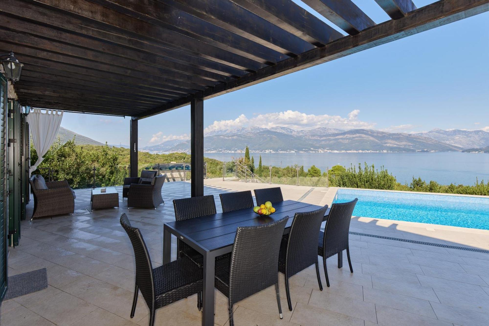 Villa Vista Azzurra Tivat Exterior photo