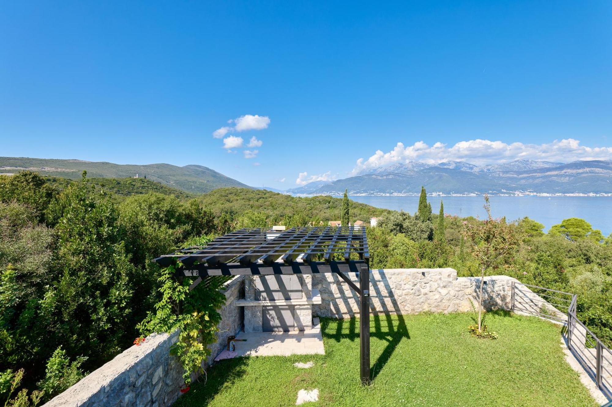 Villa Vista Azzurra Tivat Exterior photo